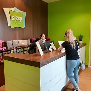  Капсульный отель Sleep 'n Fly Sleep Lounge, D-gates Terminal 1 - Transit Only